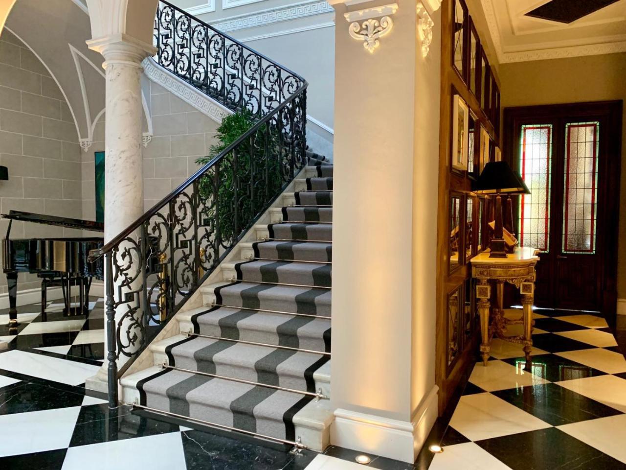 Casa Palacio Maria Luisa Hotel 5*