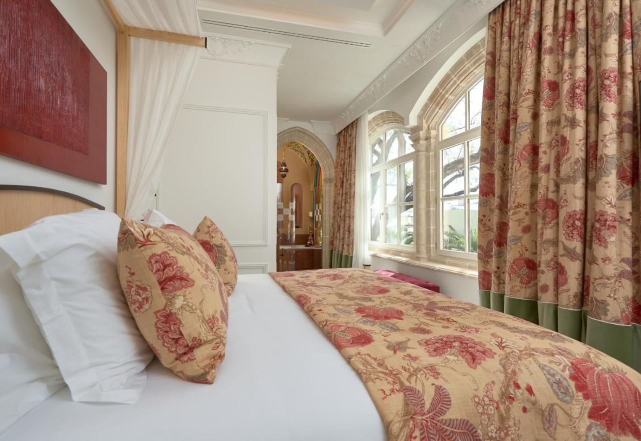Casa Palacio Maria Luisa Hotel 5*